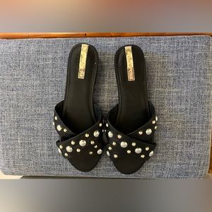 Kennith Cole Black and Metallic Sandals